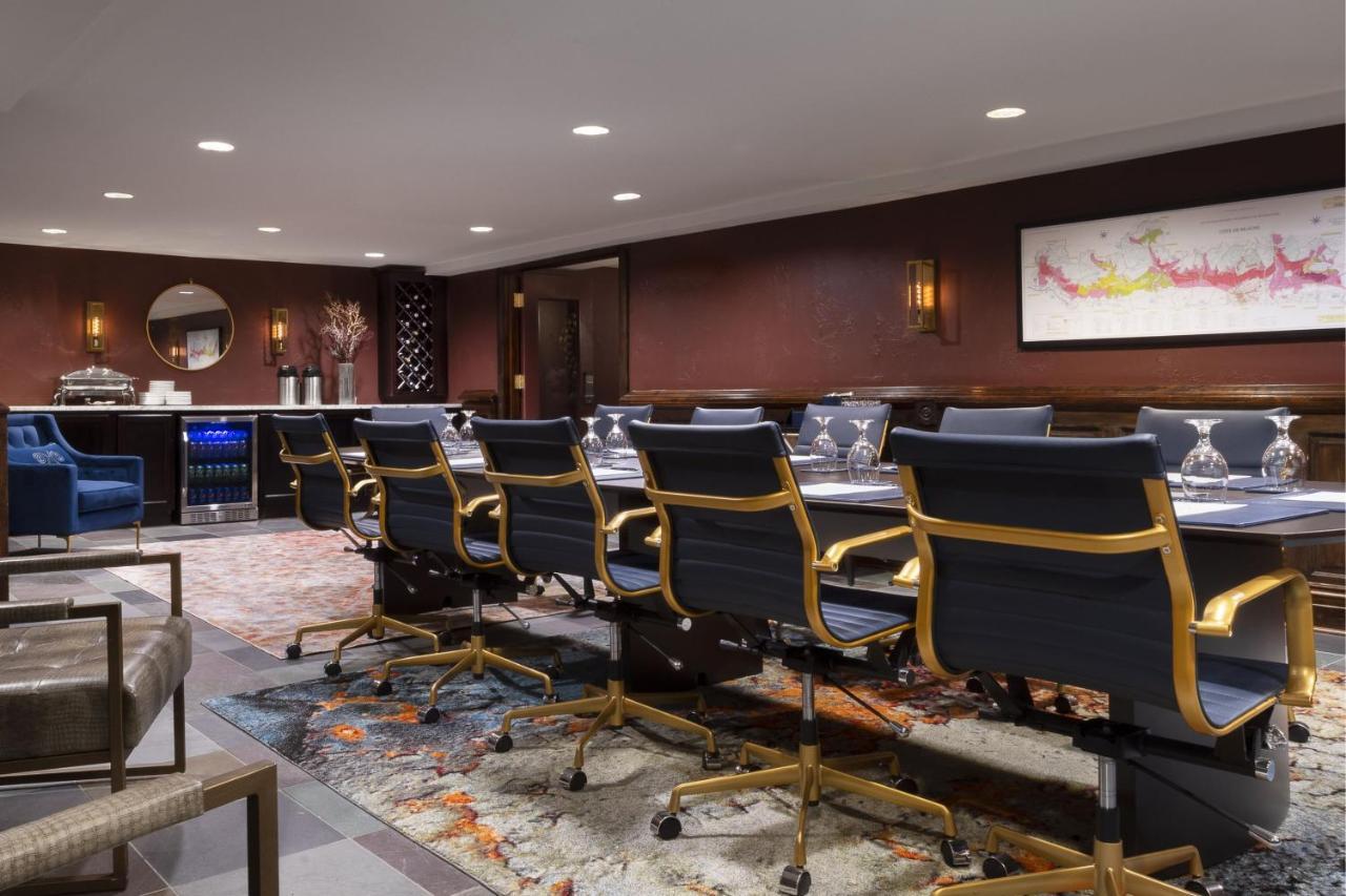 Seven Gables Inn, St Louis West, A Tribute Portfolio Hotel Clayton Exteriér fotografie