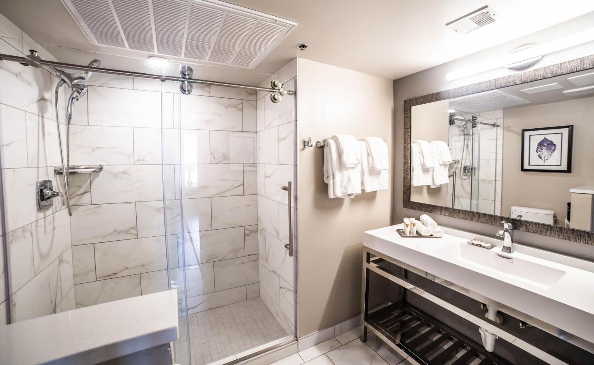 Seven Gables Inn, St Louis West, A Tribute Portfolio Hotel Clayton Exteriér fotografie