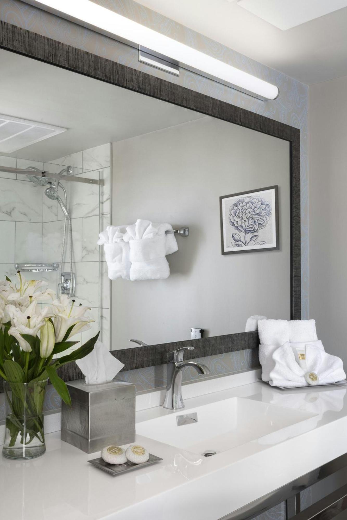 Seven Gables Inn, St Louis West, A Tribute Portfolio Hotel Clayton Exteriér fotografie