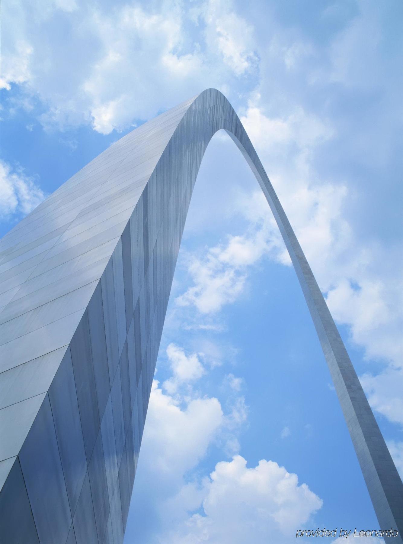 Seven Gables Inn, St Louis West, A Tribute Portfolio Hotel Clayton Exteriér fotografie